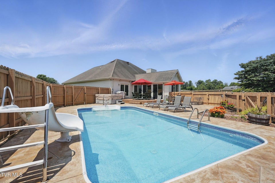 Photo #38: 17308 Crabtree Court