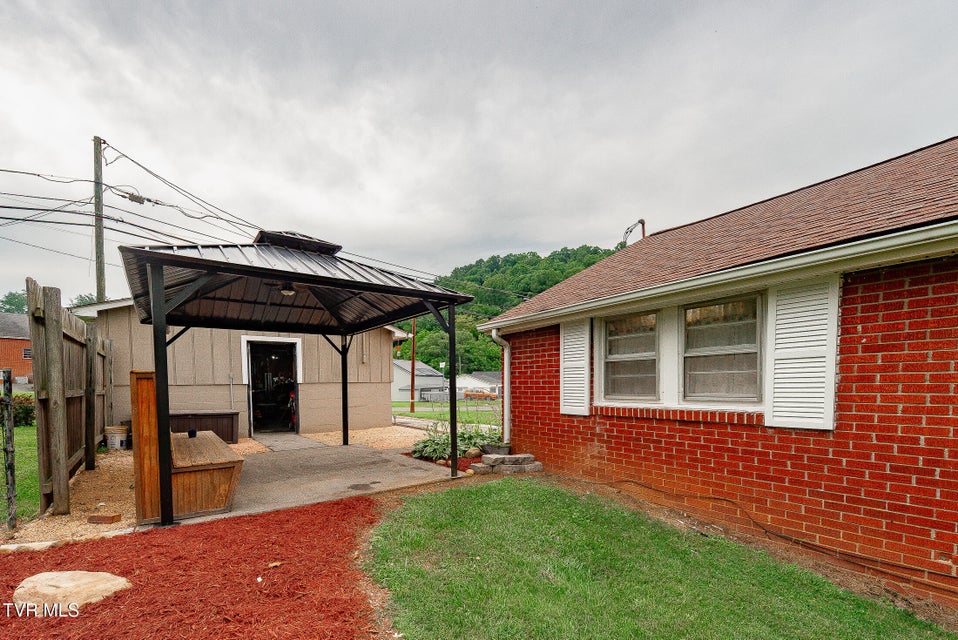 Photo #36: 2009 Tenneva Street