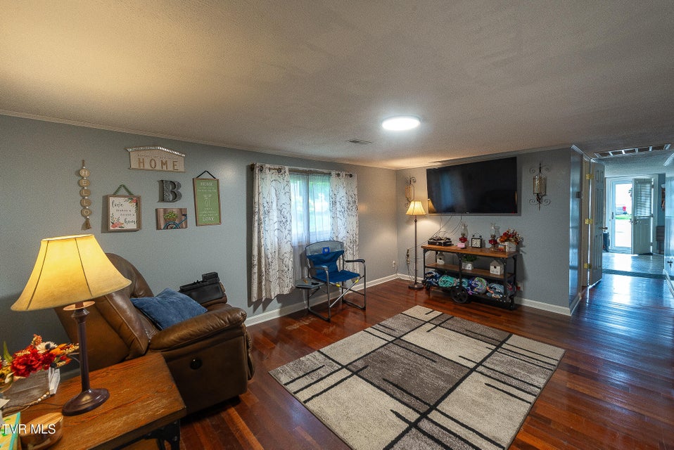 Photo #15: 2009 Tenneva Street