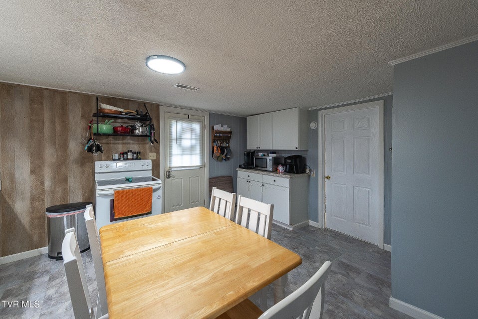 Photo #12: 2009 Tenneva Street
