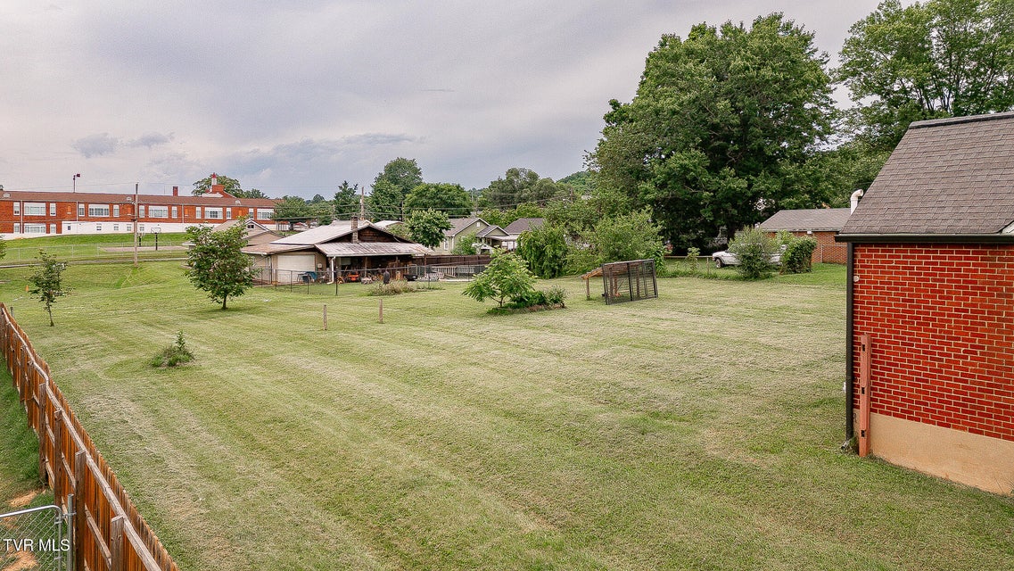Photo #9: 1024 Sharondale Avenue