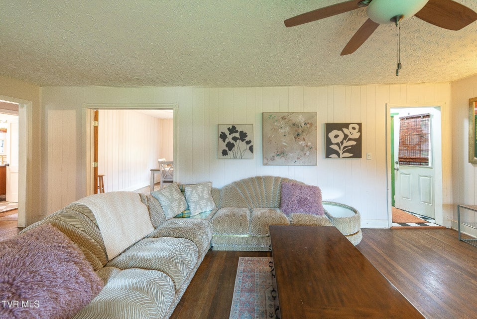Photo #21: 1024 Sharondale Avenue