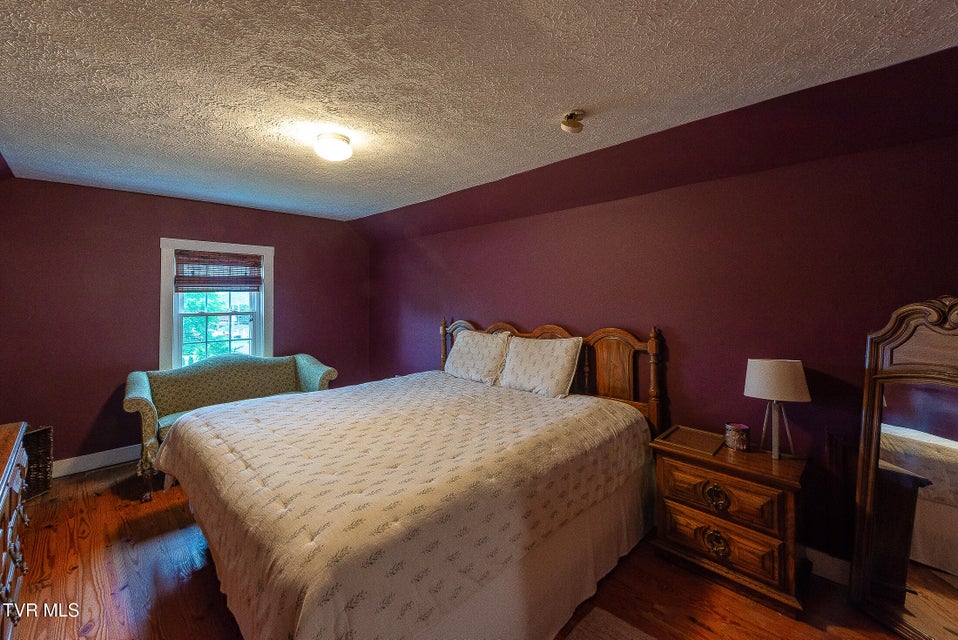 Photo #38: 1024 Sharondale Avenue