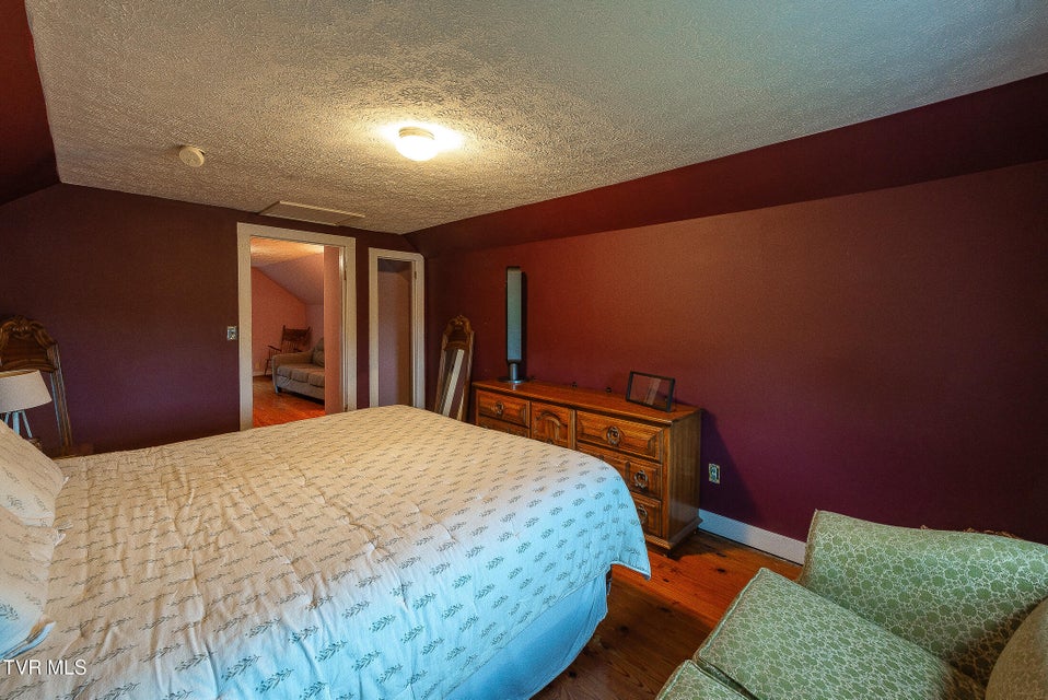 Photo #40: 1024 Sharondale Avenue