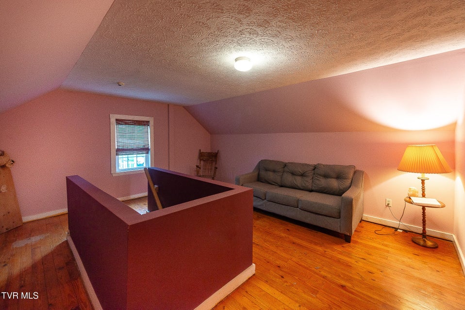 Photo #42: 1024 Sharondale Avenue