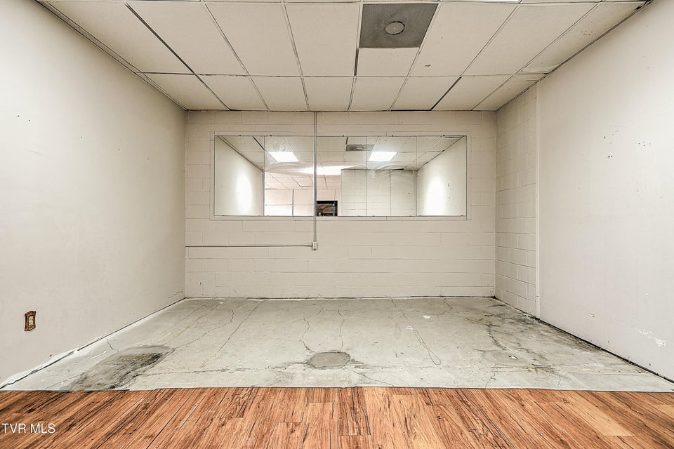 Photo #14: 2302 Center Street