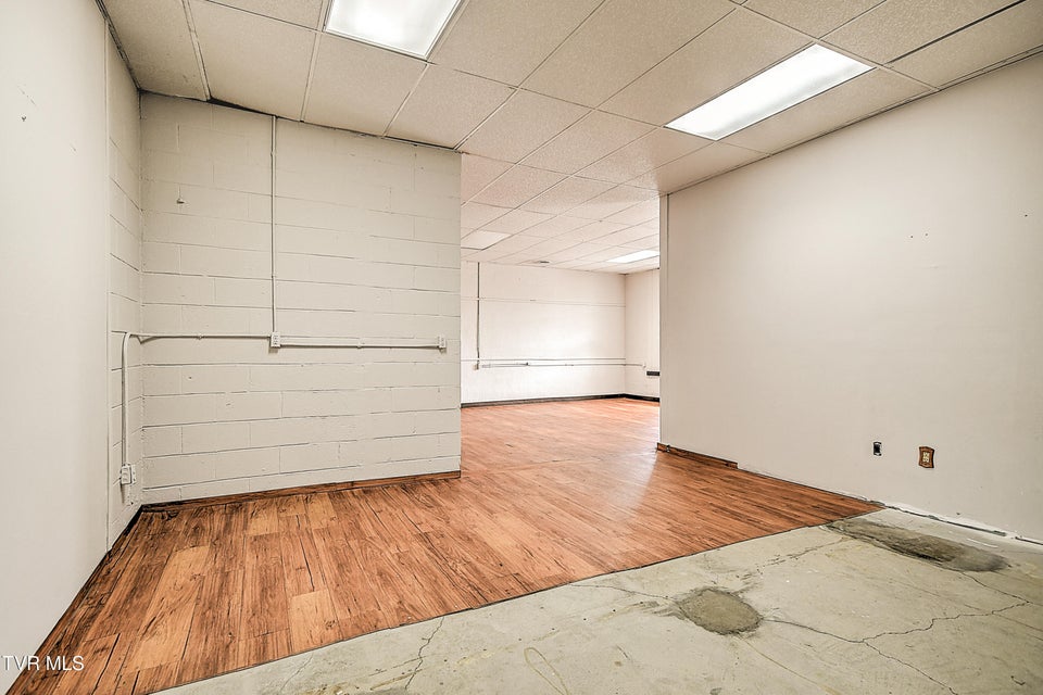 Photo #15: 2302 Center Street