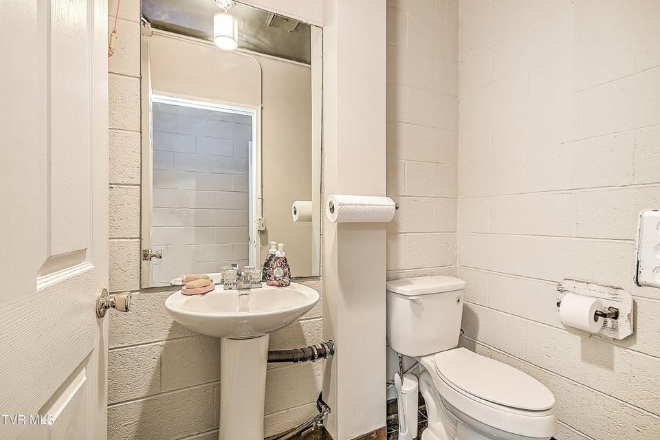 Photo #18: 2302 Center Street