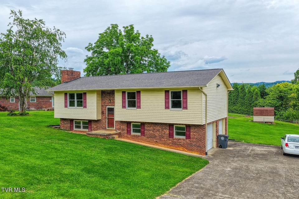 Photo #2: 1408 Valley Lane