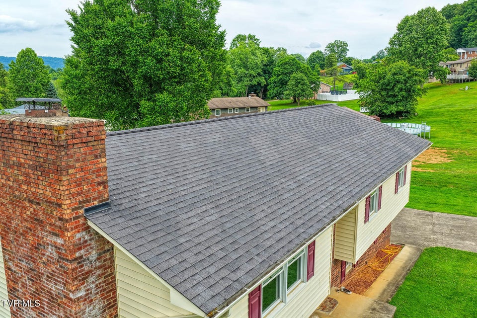 Photo #4: 1408 Valley Lane