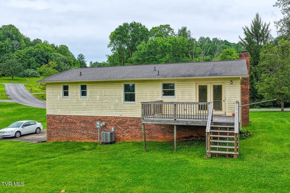 Photo #5: 1408 Valley Lane