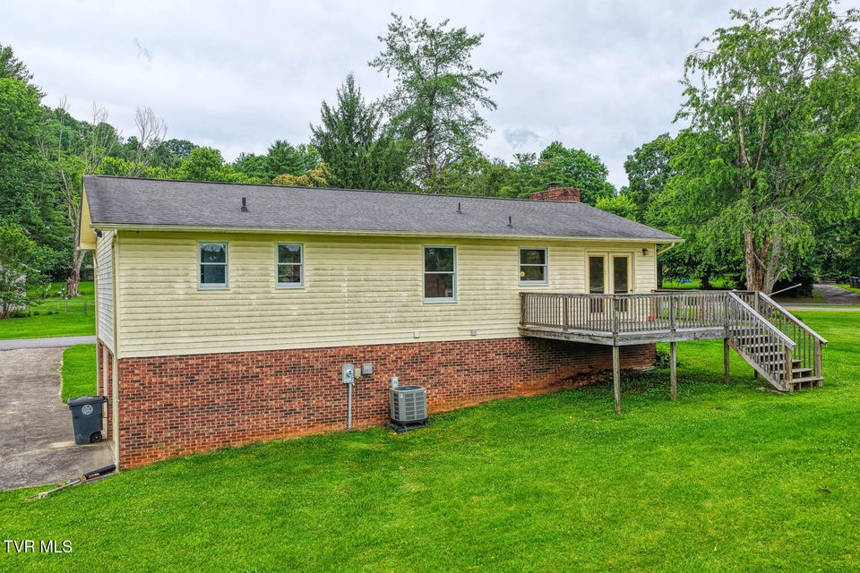 Photo #6: 1408 Valley Lane