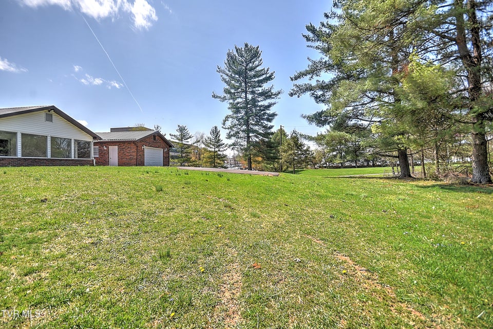 Photo #55: 646 Meadow View Road