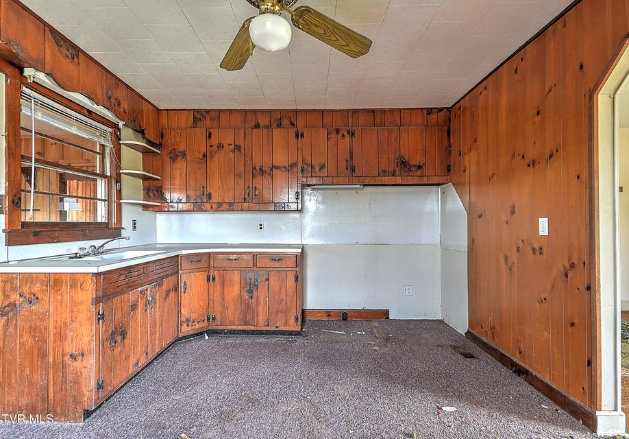 Photo #17: 2209 Jett Road