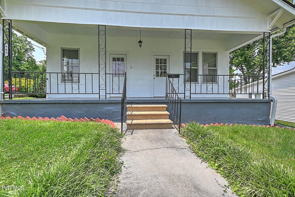 Photo #4: 908 Afton Street