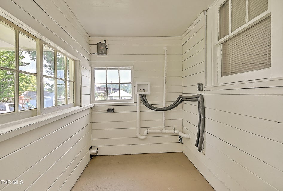 Photo #20: 908 Afton Street