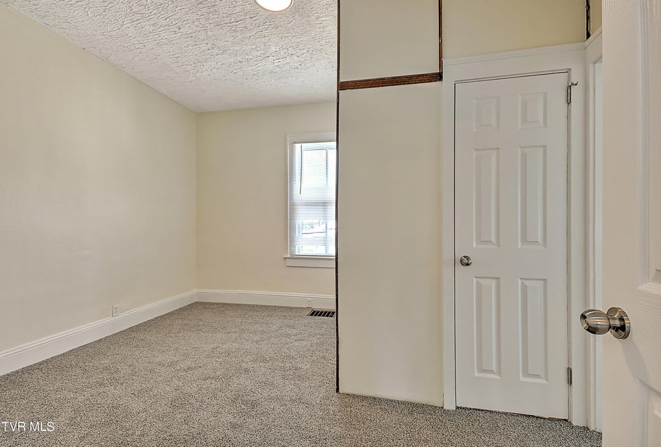 Photo #23: 908 Afton Street