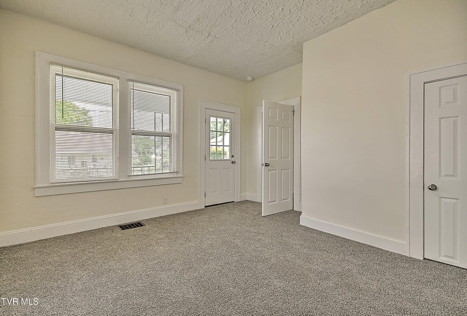 Photo #28: 908 Afton Street