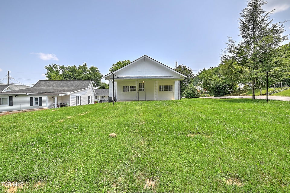 Photo #31: 908 Afton Street