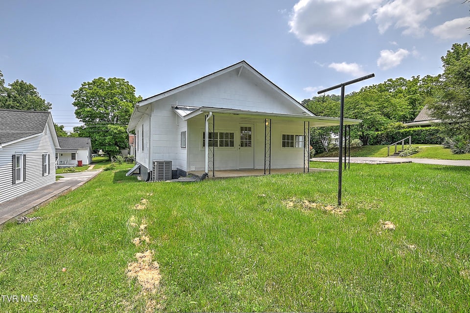 Photo #33: 908 Afton Street