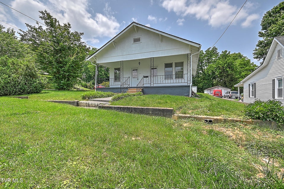 Photo #36: 908 Afton Street