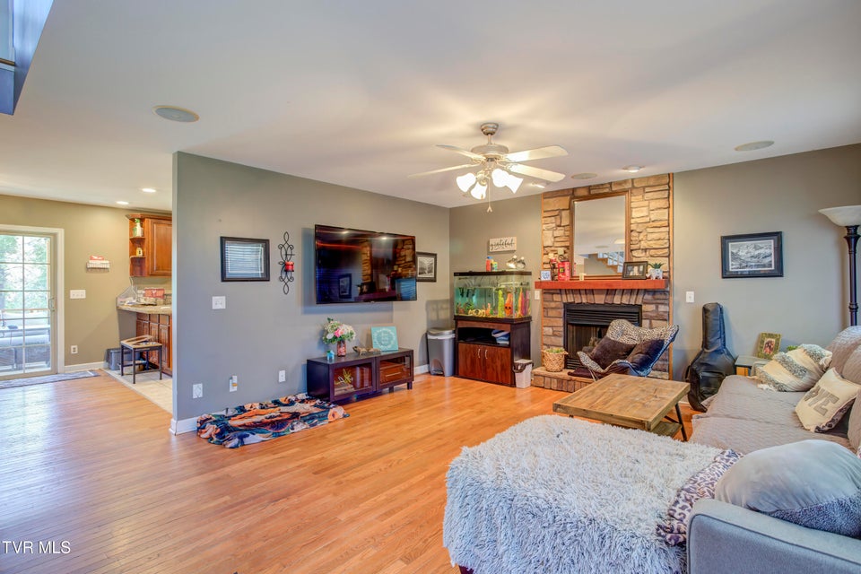Photo #12: 1032 Austin Ridge Court