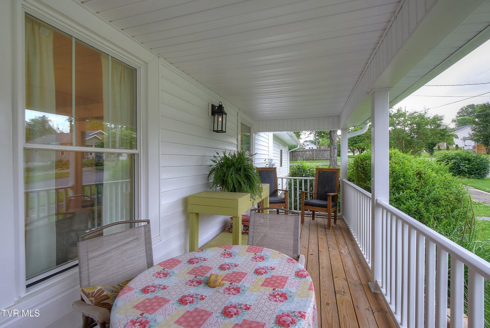 Photo #7: 301 K Street