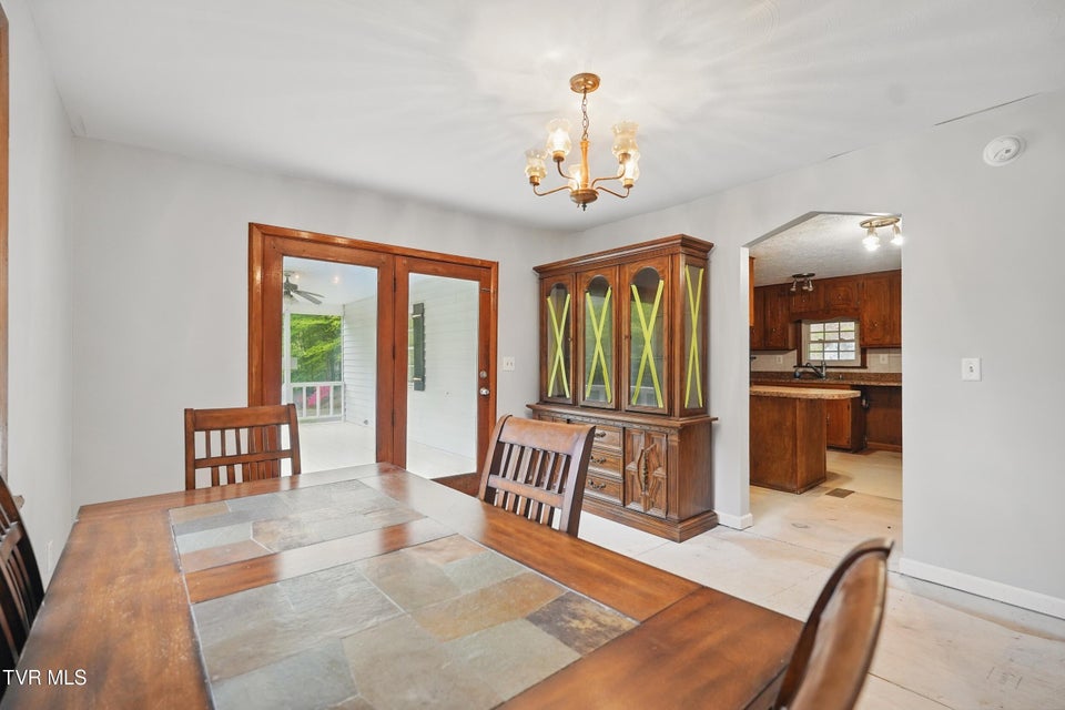 Photo #4: 430 Arrowhead Road