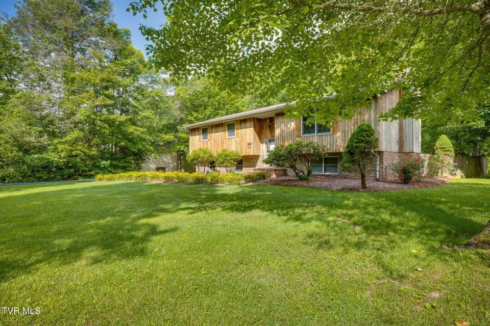 Photo #2: 609 Scioto Road
