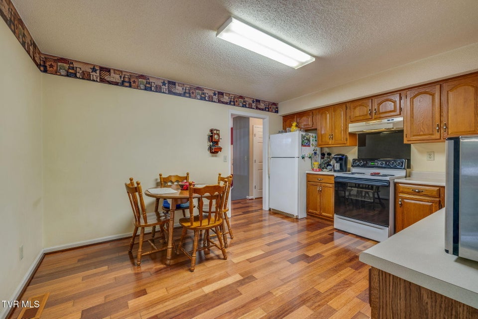 Photo #11: 609 Scioto Road