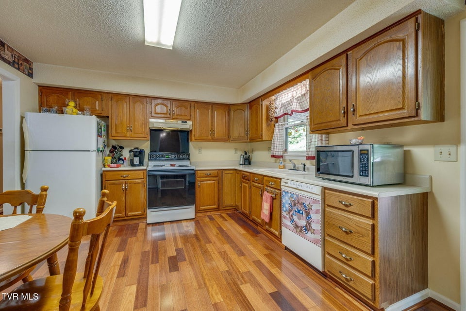 Photo #12: 609 Scioto Road