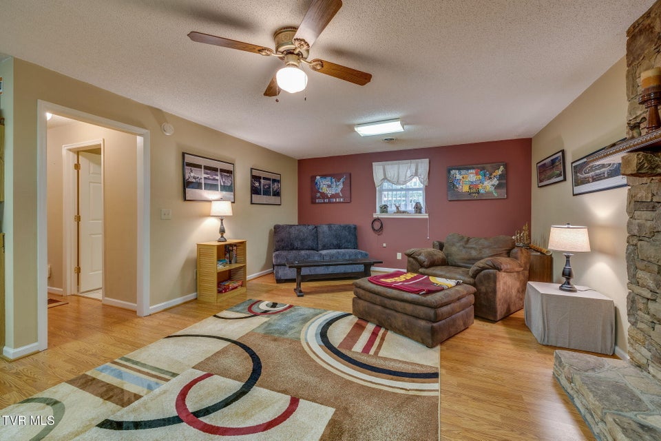 Photo #27: 609 Scioto Road