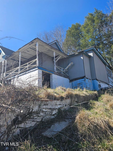 Photo #5: 114 Meredith Street