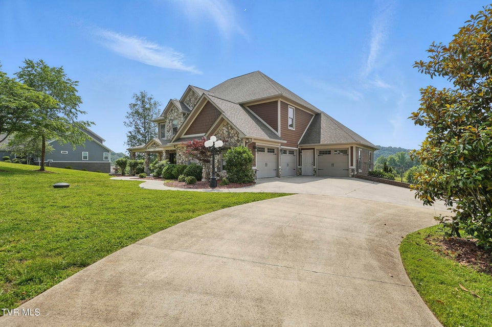 Photo #7: 346 Golf Ridge Drive