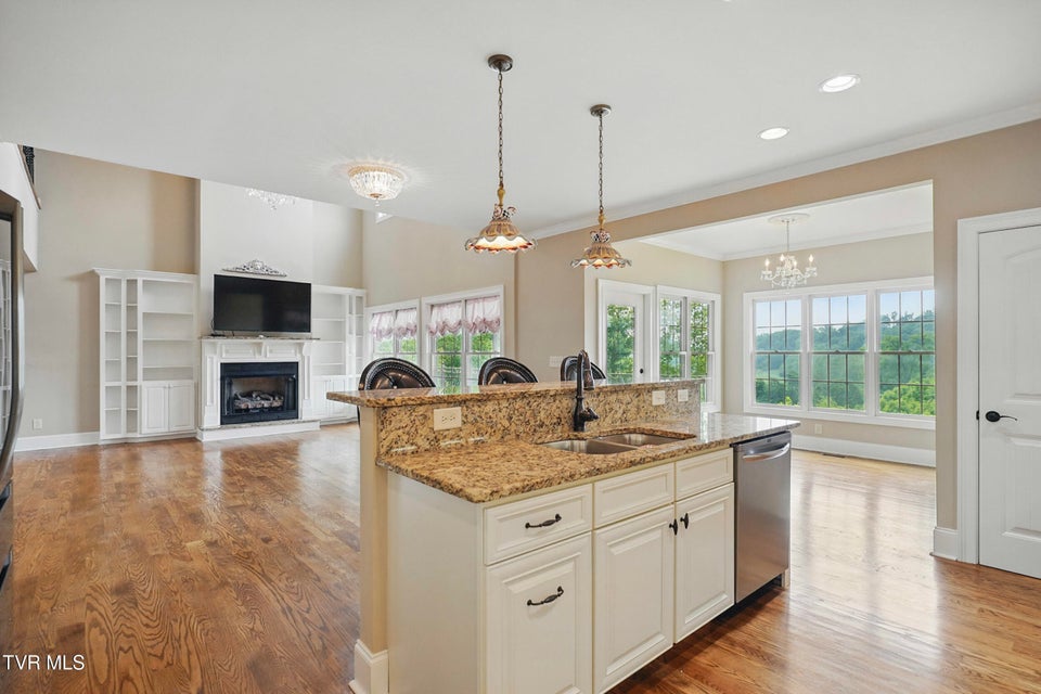 Photo #5: 346 Golf Ridge Drive