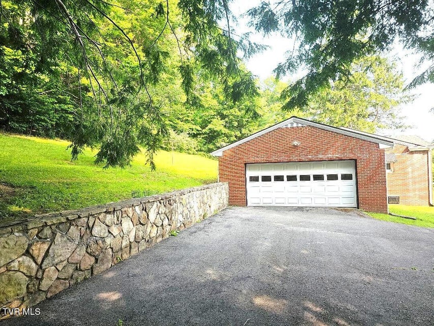 Photo #5: 919 Coeburn Road