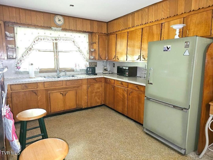 Photo #12: 919 Coeburn Road