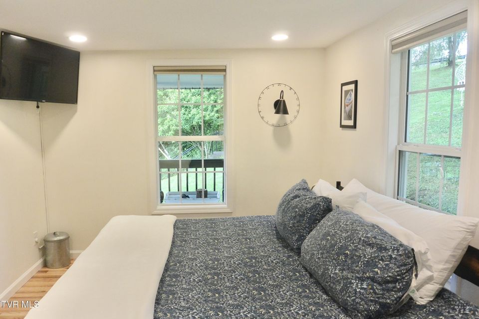 Photo #17: 1701 Daytona Court