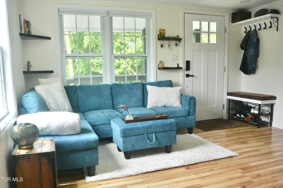 Photo #9: 1701 Daytona Court