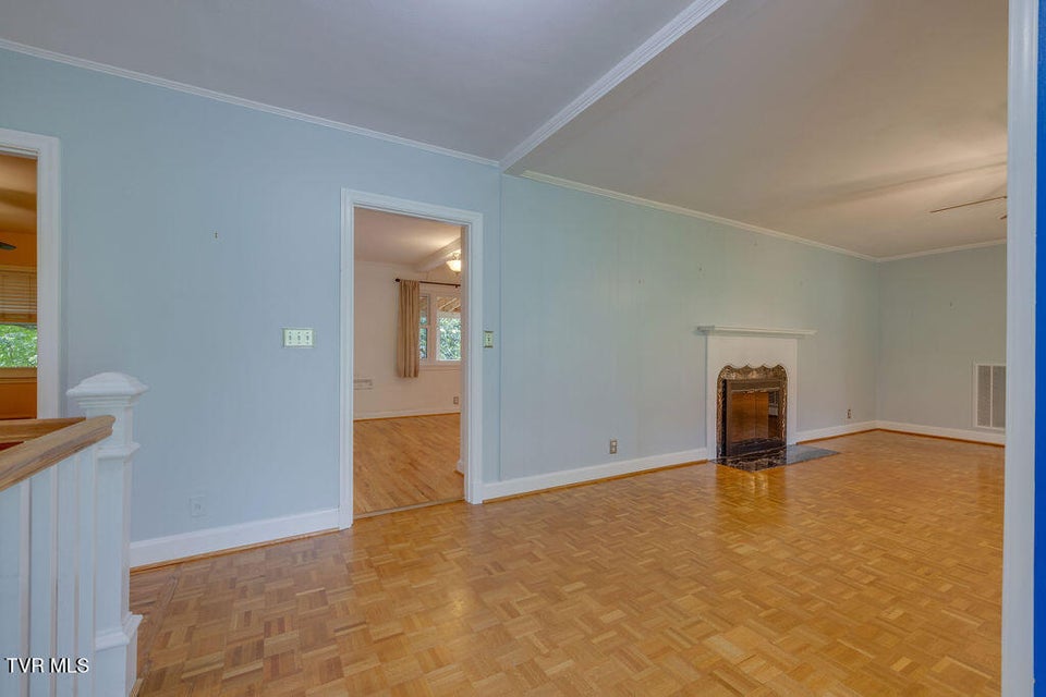 Photo #7: 506 10th Avenue