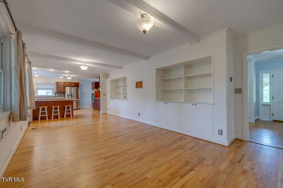 Photo #16: 506 10th Avenue