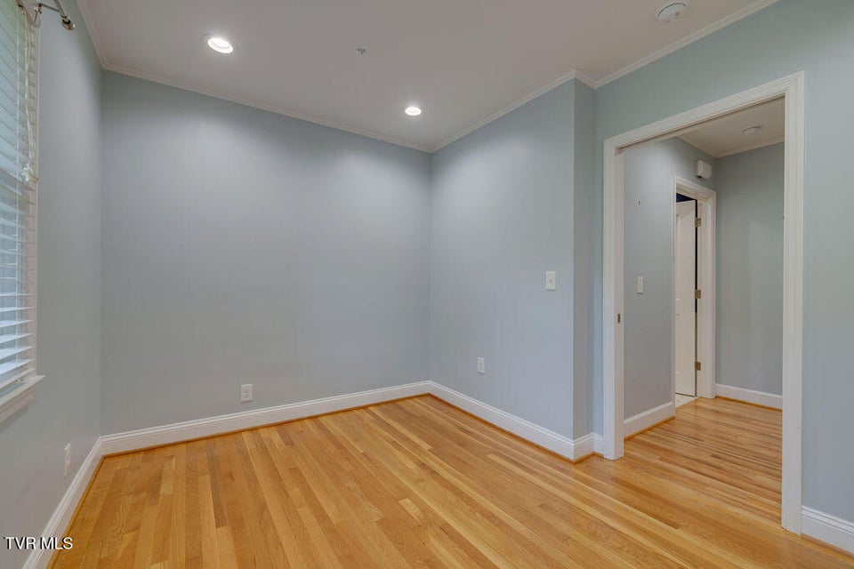 Photo #29: 506 10th Avenue