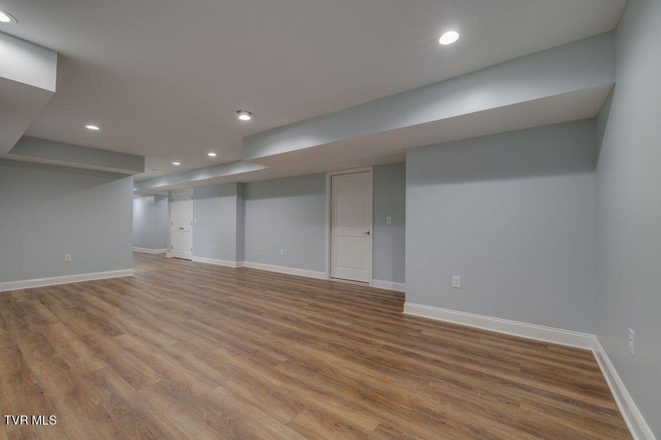Photo #41: 506 10th Avenue