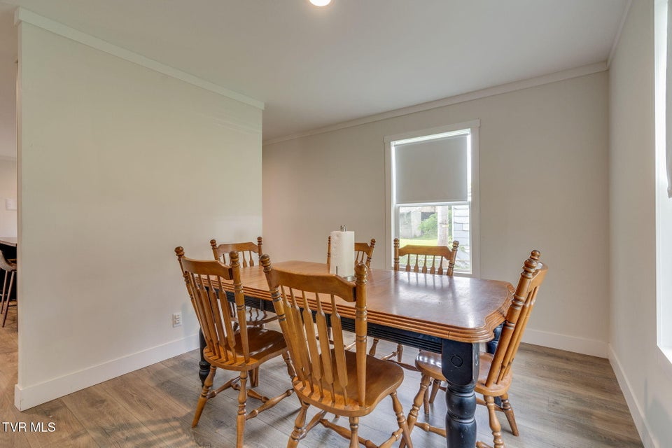 Photo #10: 2533 Sullivan Gardens Parkway