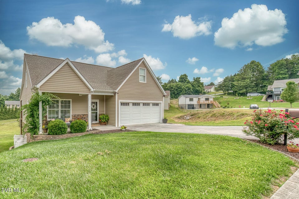 Photo #3: 239 Bradford Lane