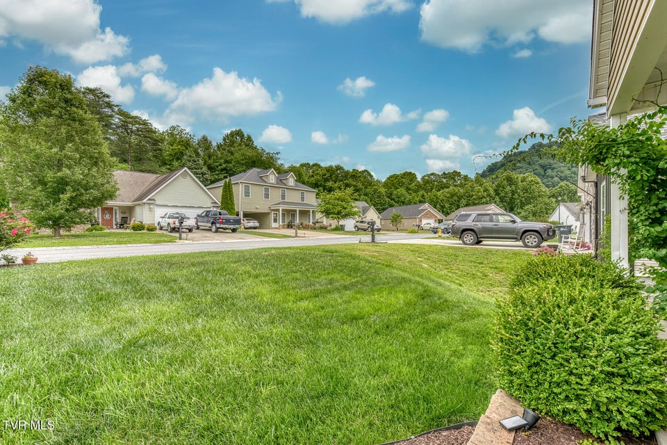 Photo #5: 239 Bradford Lane