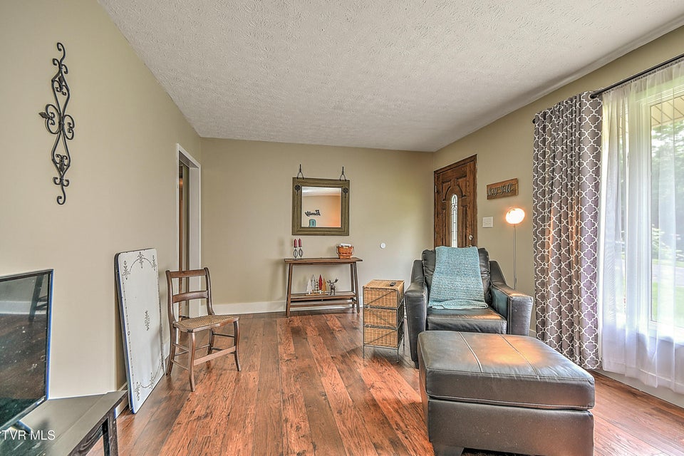 Photo #5: 521 Galloway Street
