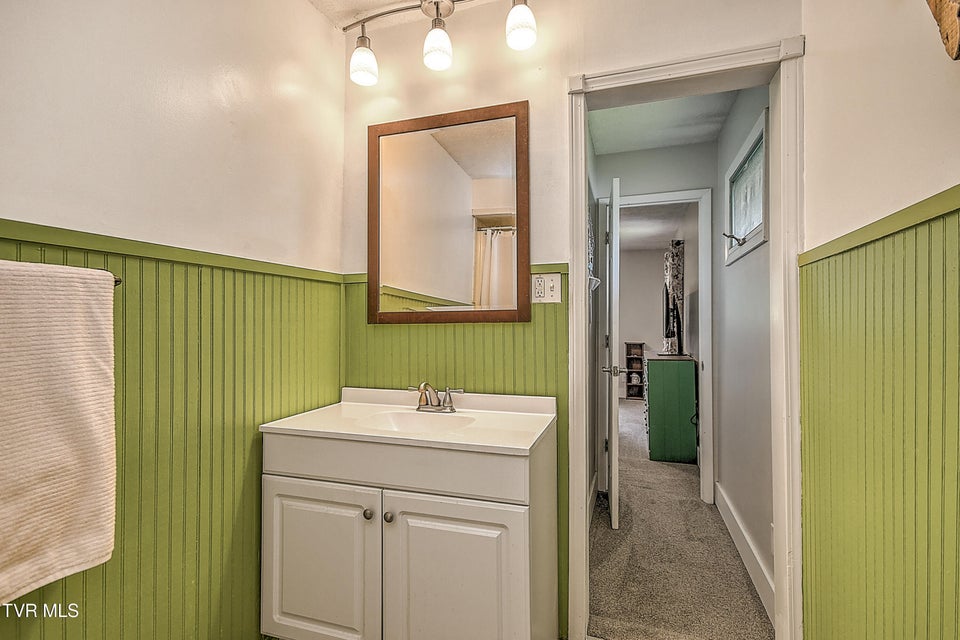 Photo #18: 521 Galloway Street