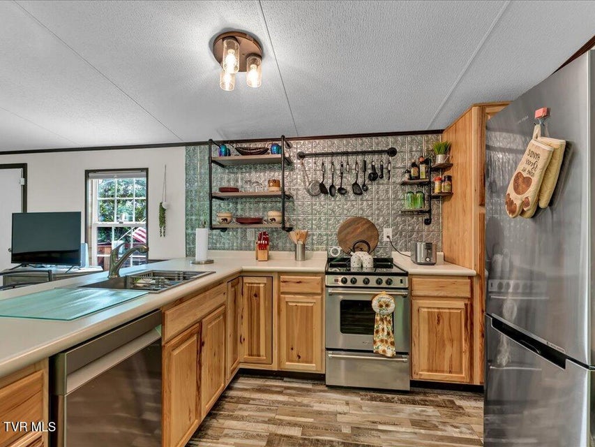 Photo #5: 2199 Stoneview Way