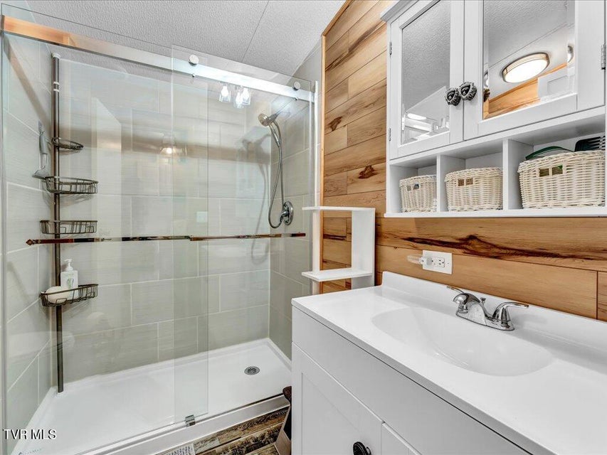 Photo #10: 2199 Stoneview Way